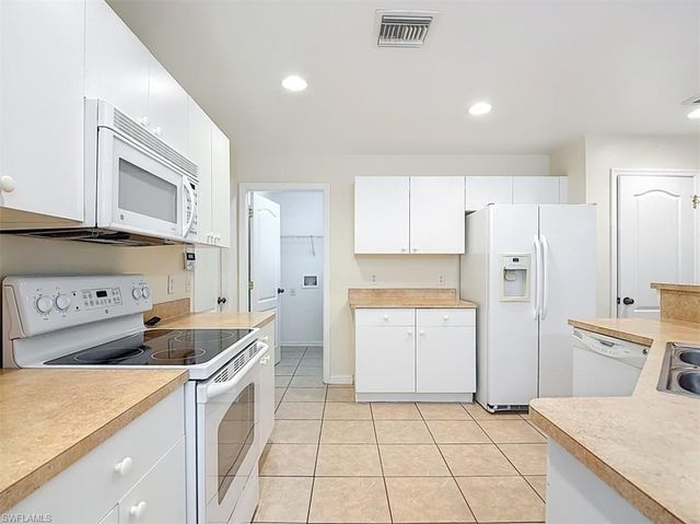 1208 NW 6th PL, Cape Coral, FL 33993