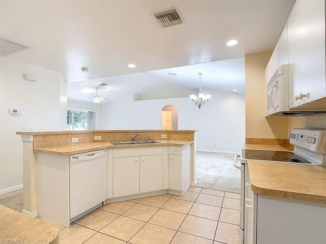 1208 NW 6th PL, Cape Coral, FL 33993