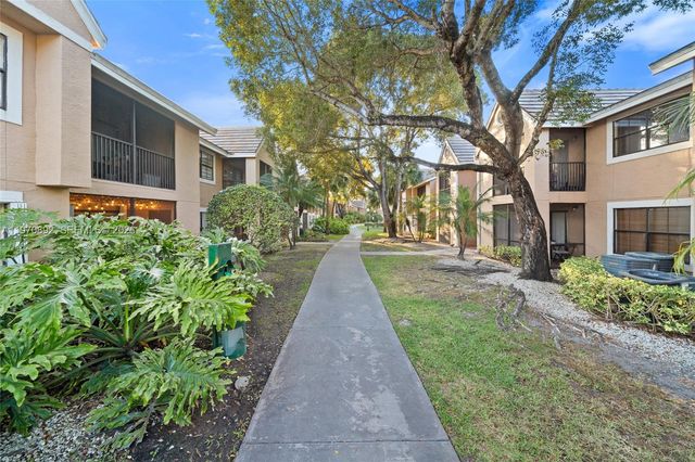 15599 SW 106th Ln 1209, Miami, FL 33196