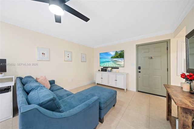 15599 SW 106th Ln 1209, Miami, FL 33196