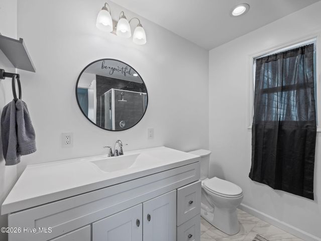 720 Barn Street, Jacksonville, NC 28540