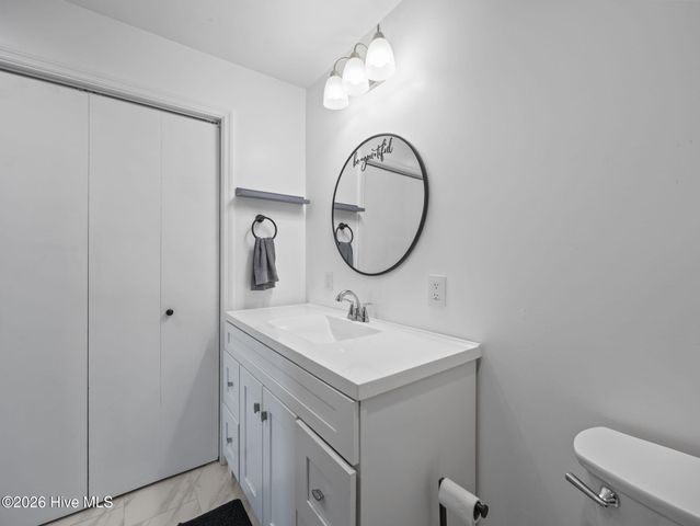 720 Barn Street, Jacksonville, NC 28540