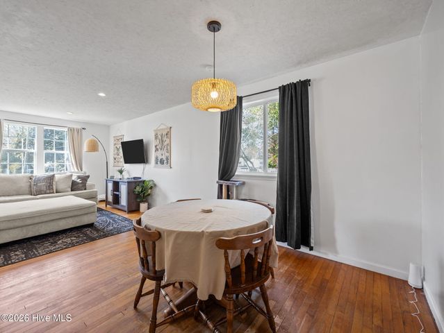 720 Barn Street, Jacksonville, NC 28540