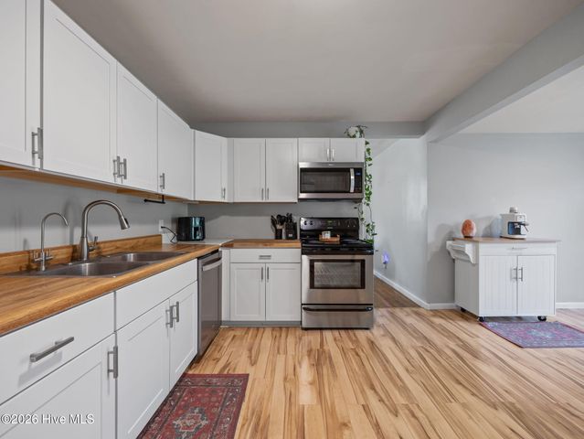 720 Barn Street, Jacksonville, NC 28540