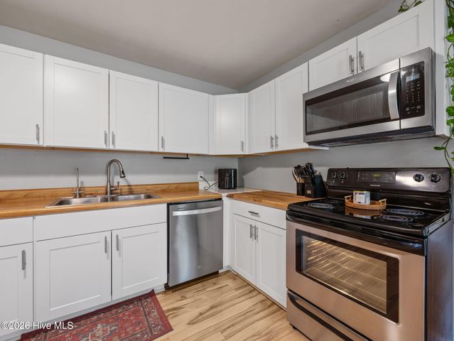 720 Barn Street, Jacksonville, NC 28540