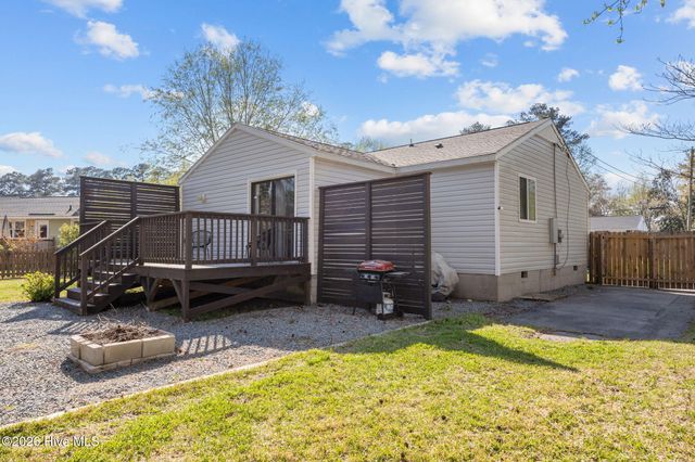 720 Barn Street, Jacksonville, NC 28540