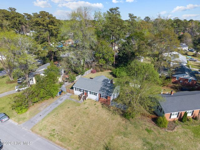720 Barn Street, Jacksonville, NC 28540