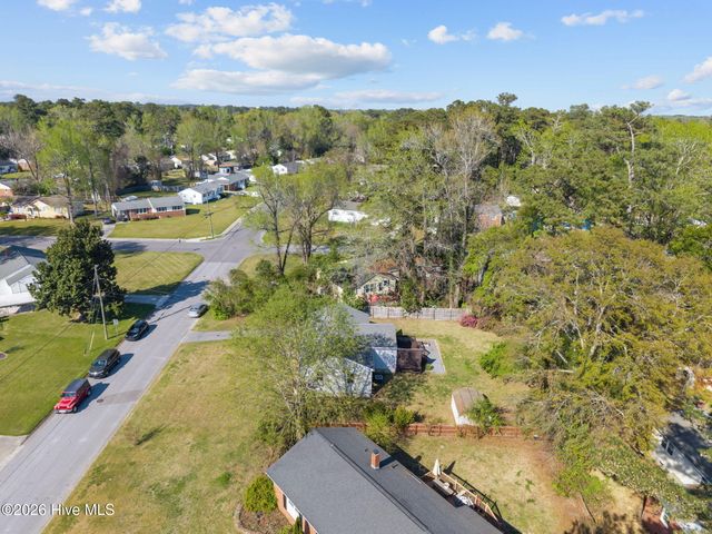 720 Barn Street, Jacksonville, NC 28540