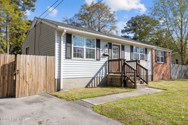 720 Barn Street, Jacksonville, NC 28540