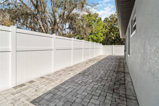 6592 TAXIWAY CIRCLE, Orlando, FL 32822