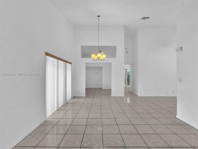 5201 SW 31st Avenue 112, Dania Beach, FL 33312
