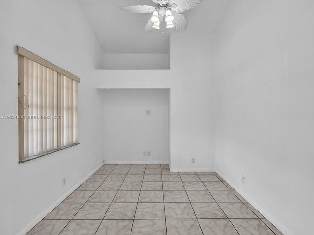 5201 SW 31st Avenue 112, Dania Beach, FL 33312