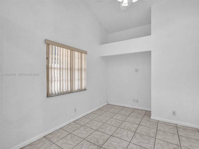 5201 SW 31st Avenue 112, Dania Beach, FL 33312