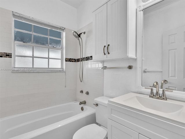 5201 SW 31st Avenue 112, Dania Beach, FL 33312