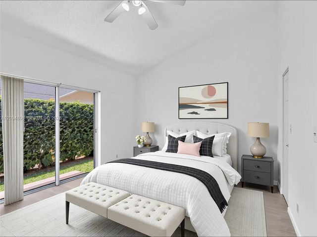 5201 SW 31st Avenue 112, Dania Beach, FL 33312