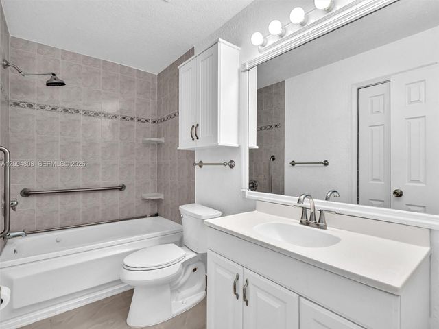 5201 SW 31st Avenue 112, Dania Beach, FL 33312