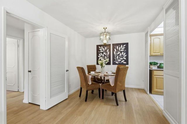 1945 Mount Vernon Court 4, Mountain View, CA 94040