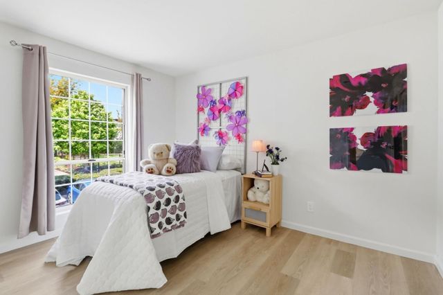 1945 Mount Vernon Court 4, Mountain View, CA 94040