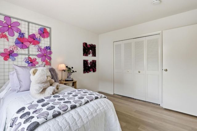 1945 Mount Vernon Court 4, Mountain View, CA 94040