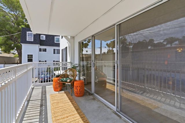 1945 Mount Vernon Court 4, Mountain View, CA 94040