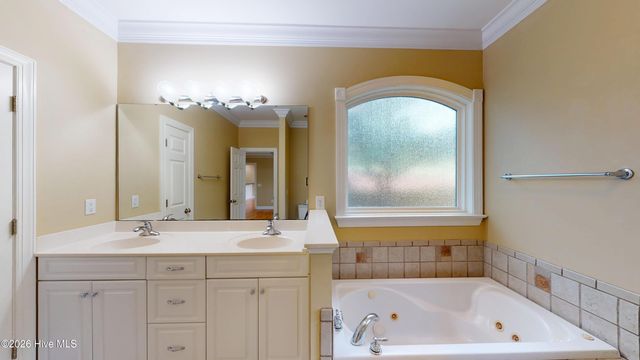 3 Shenecossett Lane, Pinehurst, NC 28374