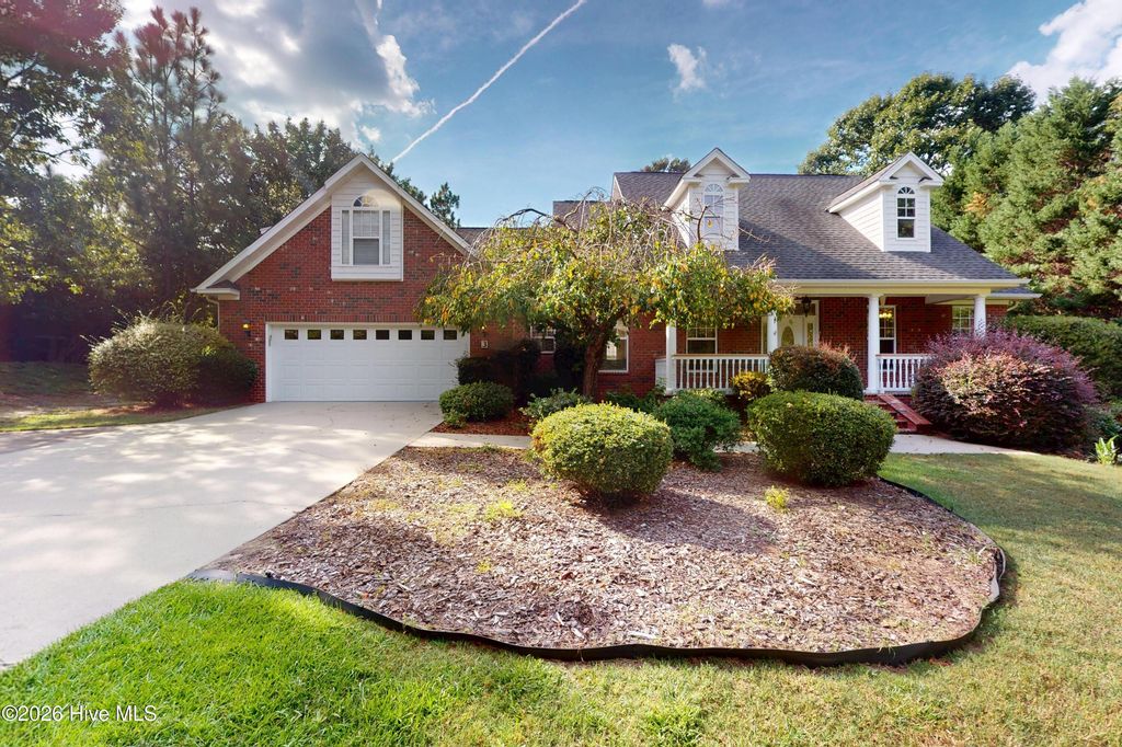 3 Shenecossett Lane, Pinehurst, NC 28374