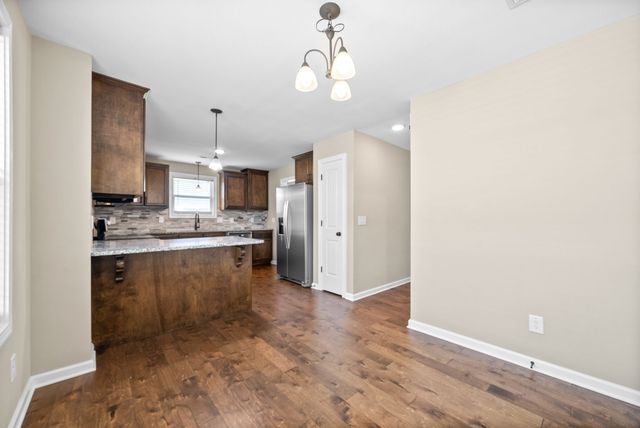 358 Wingfield Dr, Clarksville, TN 37043