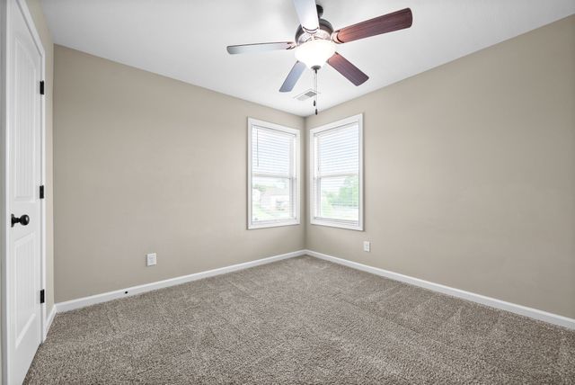 358 Wingfield Dr, Clarksville, TN 37043
