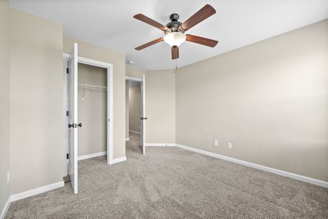 358 Wingfield Dr, Clarksville, TN 37043