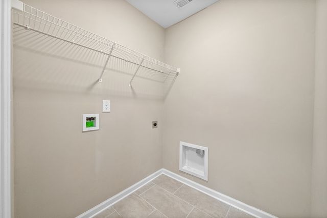 358 Wingfield Dr, Clarksville, TN 37043