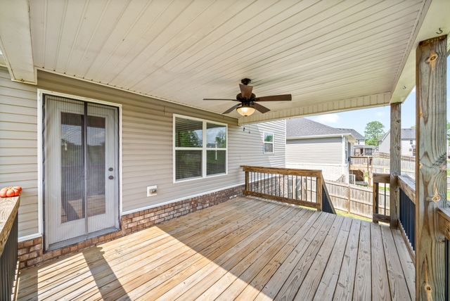 358 Wingfield Dr, Clarksville, TN 37043