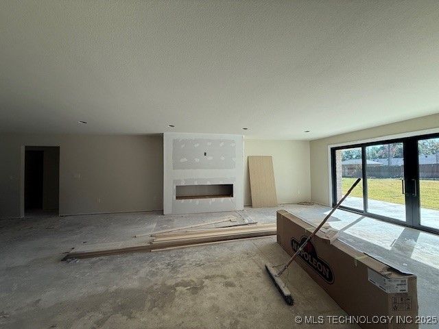 2200 Cloverleaf Place, Ardmore, OK 73401