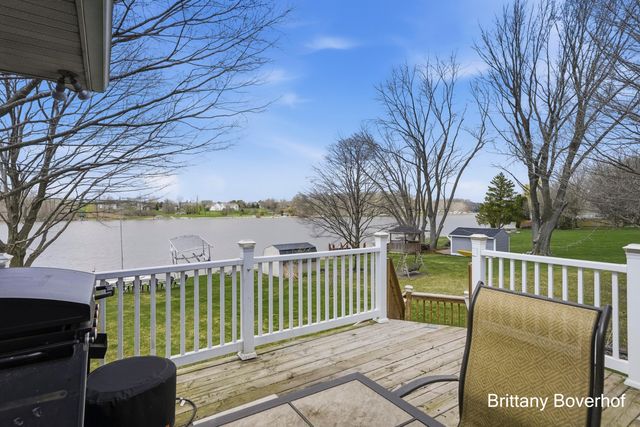 6795 N Noffke Drive, Caledonia, MI 49316
