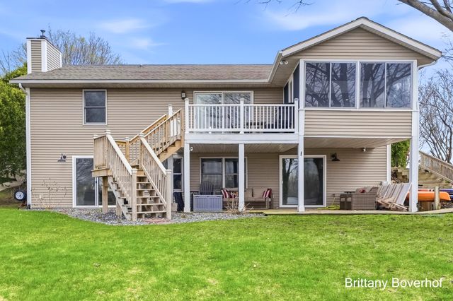 6795 N Noffke Drive, Caledonia, MI 49316