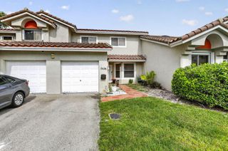 7426 Pinewalk Drive S 19-4, Margate, FL 33063