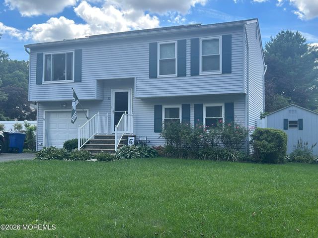 15 Barre Drive, Howell, NJ 07731