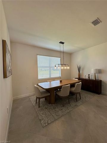 9291 Aqua Overlook CT, Lehigh Acres, FL 33936