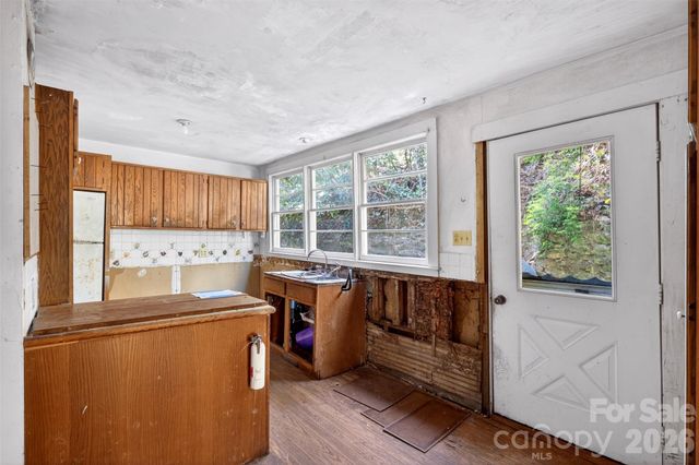 105 Poplar Street, Saluda, NC 28733