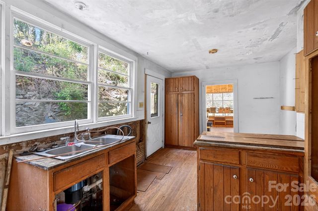 105 Poplar Street, Saluda, NC 28733