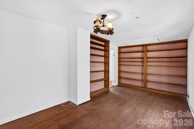 105 Poplar Street, Saluda, NC 28733