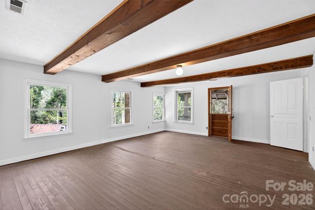 105 Poplar Street, Saluda, NC 28733