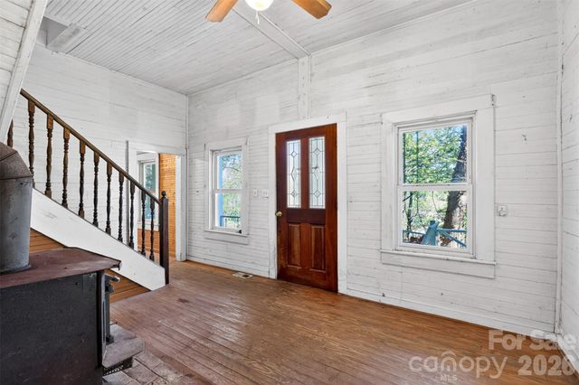 105 Poplar Street, Saluda, NC 28733