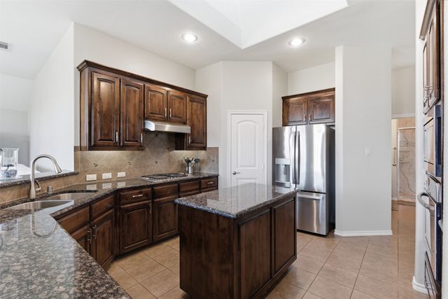 7606 Red Stag Street, Arlington, TX 76002