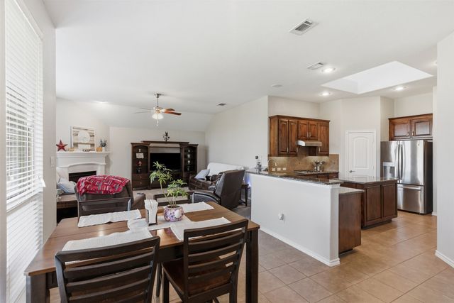 7606 Red Stag Street, Arlington, TX 76002