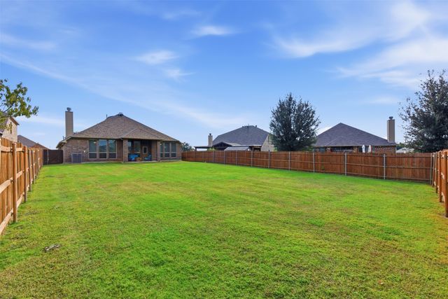 7606 Red Stag Street, Arlington, TX 76002