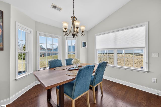 11 Cedarcrest Court, Simpsonville, SC 29680