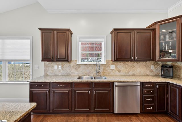 11 Cedarcrest Court, Simpsonville, SC 29680