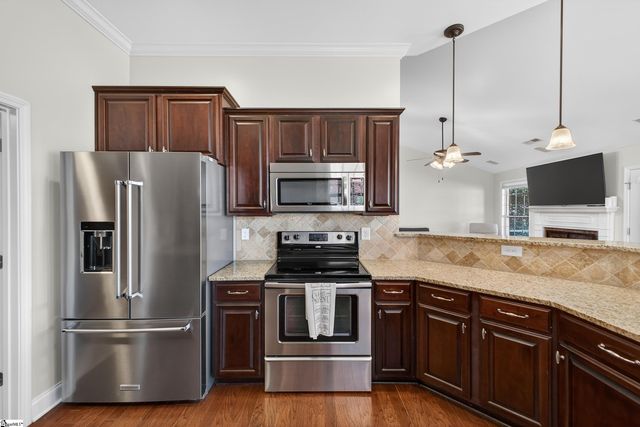 11 Cedarcrest Court, Simpsonville, SC 29680