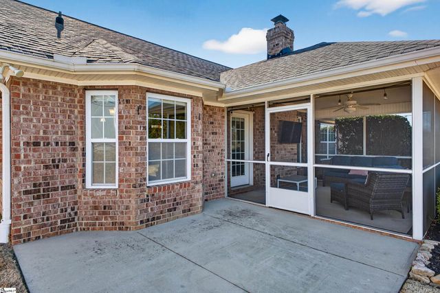 11 Cedarcrest Court, Simpsonville, SC 29680