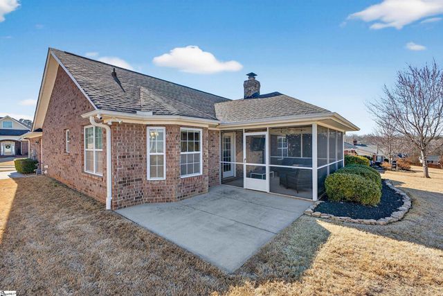 11 Cedarcrest Court, Simpsonville, SC 29680